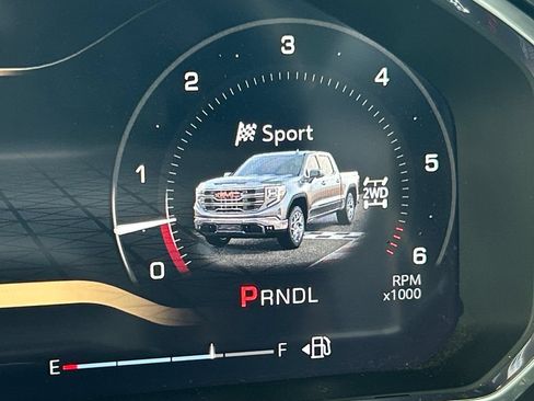 Used 2026 GMC Sierra 1500 SLT AWD/4WD image 47