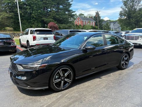 Used 2024 Honda Accord Sport image 1