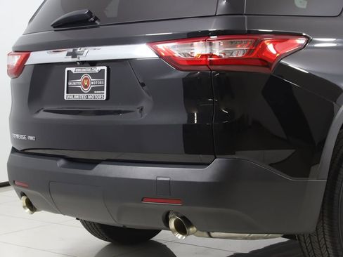 Used 2021 Chevrolet Traverse LS image 39
