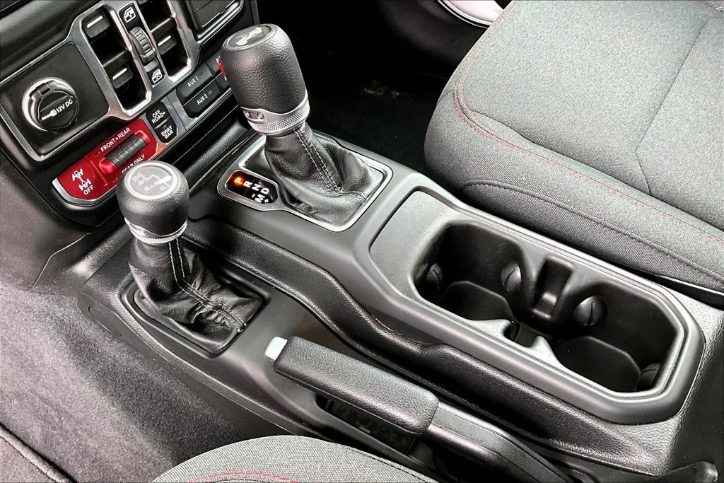 Used 2026 Jeep Wrangler Unlimited Rubicon AWD/4WD image 17