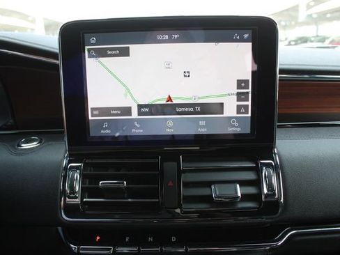 Used 2020 Lincoln Navigator 2WD image 32