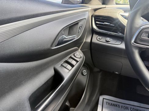 Used 2024 Buick Envista Avenir FWD image 29