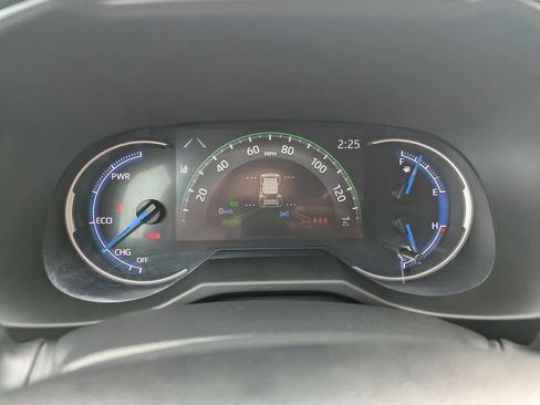 Used 2023 Toyota RAV4 LE AWD/4WD image 22