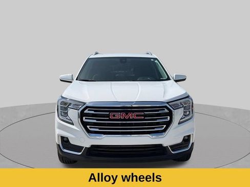 Used 2024 GMC Terrain SLT AWD/4WD image 12