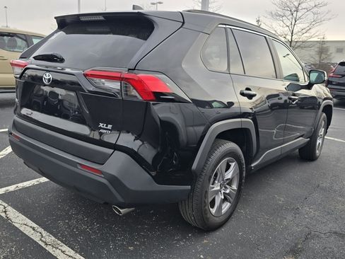 Used 2025 Toyota RAV4 XLE w/ Convenience Package image 7