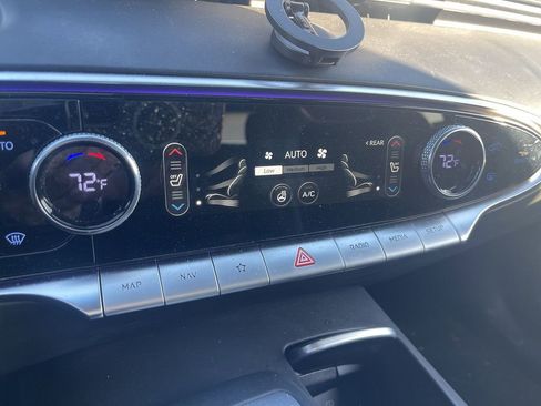 Used 2022 Genesis GV70 3.5T Sport w/ Sport Prestige Package image 26