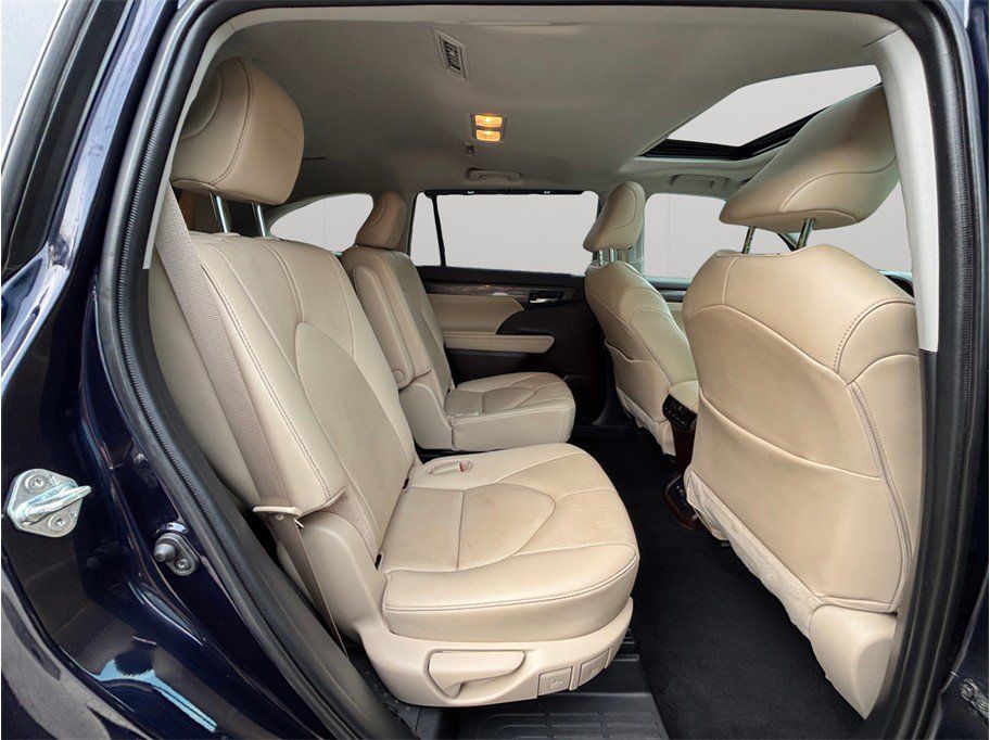 Used 2020 Toyota Highlander Limited AWD/4WD image 47