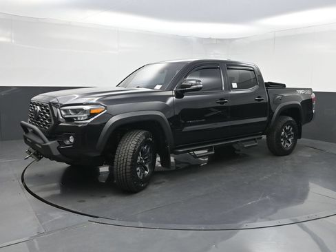 Used 2021 Toyota Tacoma TRD Off-Road AWD/4WD image 21