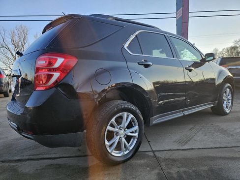 Used 2017 Chevrolet Equinox LT w/ Convenience Package image 3