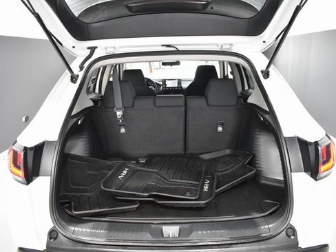 Used 2025 Honda HR-V LX image 29