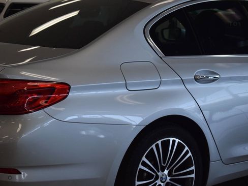 Used 2018 BMW 530i xDrive AWD/4WD image 28