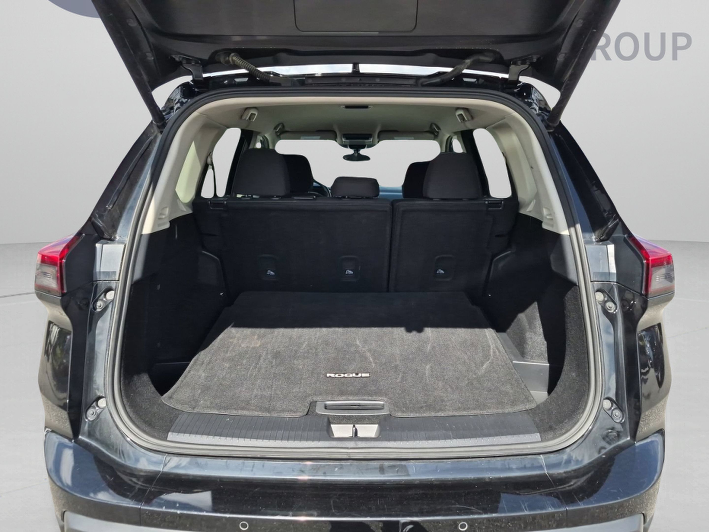 Used 2026 Nissan Rogue SV FWD image 30