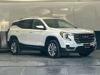 Used 2024 GMC Terrain SLT