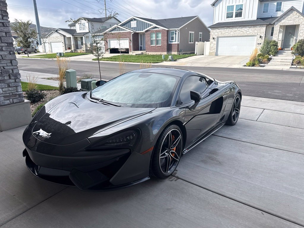 Used 2016 McLaren 570S Coupe RWD image 1