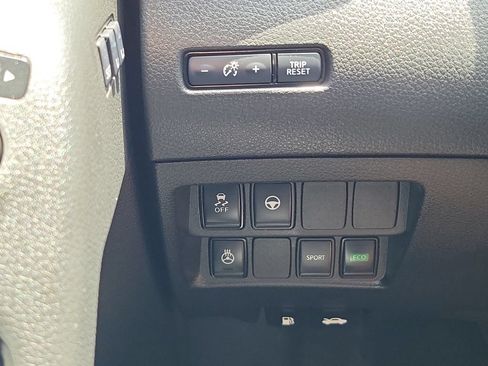 Used 2021 Nissan Rogue Sport SV w/ Technology Package FWD image 21
