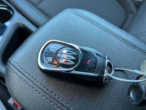 Used 2025 Buick Encore GX Preferred image 23