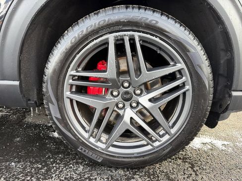 Certified 2025 Ford Explorer ST-Line w/ ST-Line Street Pack image 6