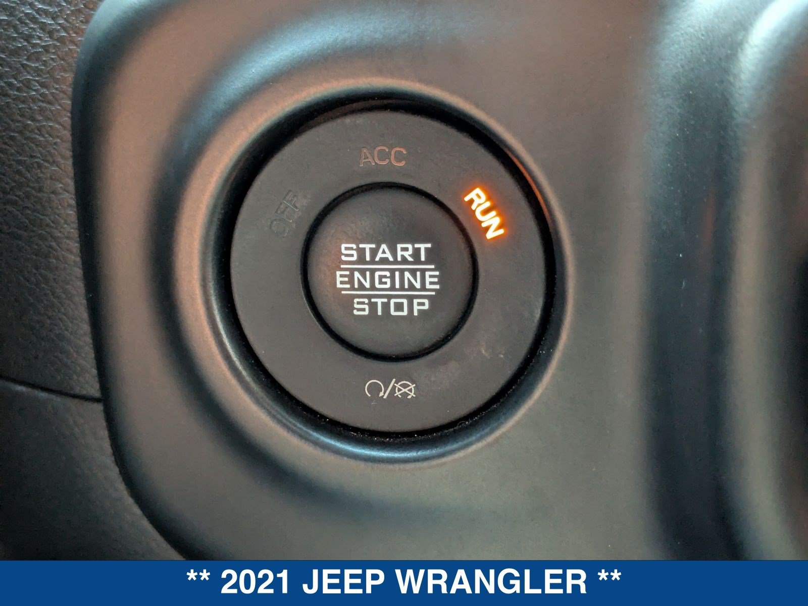 Used 2021 Jeep Wrangler Unlimited Sahara AWD/4WD image 34