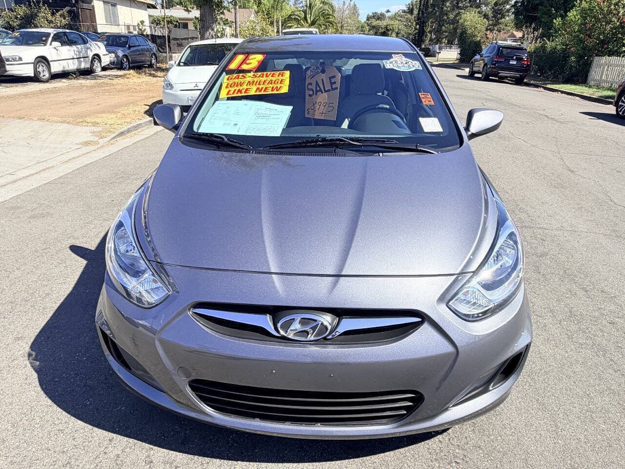 Used 2013 Hyundai Accent GLS FWD image 1