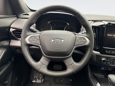 Used 2023 Chevrolet Traverse RS AWD/4WD image 12