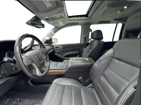 Used 2019 GMC Yukon XL Denali w/ Denali Ultimate Package RWD image 18