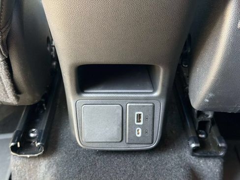 Used 2023 Buick Encore GX Select AWD/4WD image 17