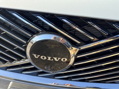 New 2026 Volvo XC90 B6 Ultra w/ Protection Package AWD/4WD image 4