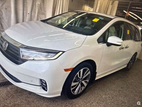 Used 2022 Honda Odyssey Touring image 1