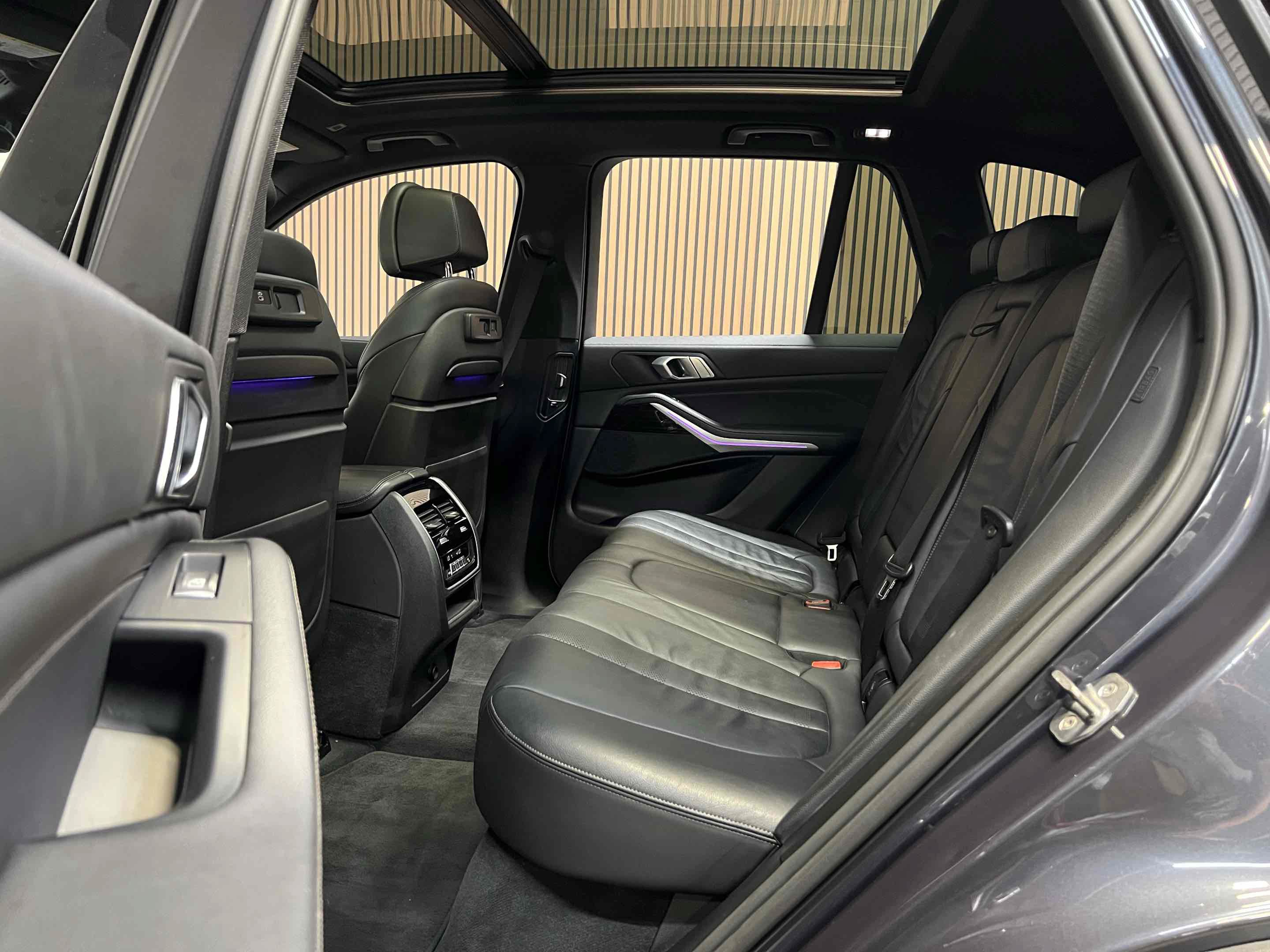 Used 2020 BMW X5 sDrive40i w/ Premium Package RWD image 28