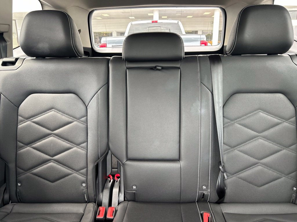 Used 2026 Volkswagen Atlas SE FWD image 14