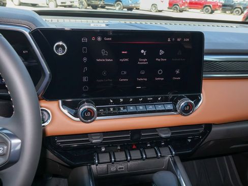 New 2026 GMC Canyon AT4 w/ Technology Plus Package AWD/4WD image 15