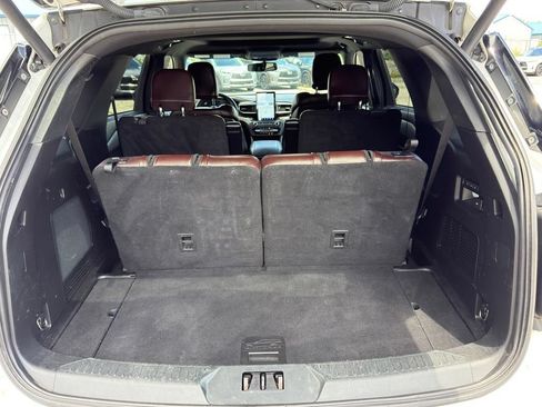 Used 2020 Ford Explorer Platinum AWD/4WD image 33