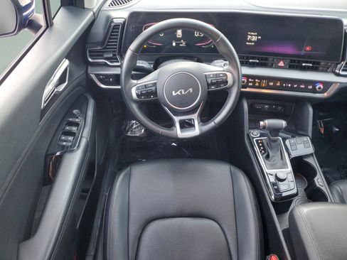 Certified 2023 Kia Sportage EX FWD image 10