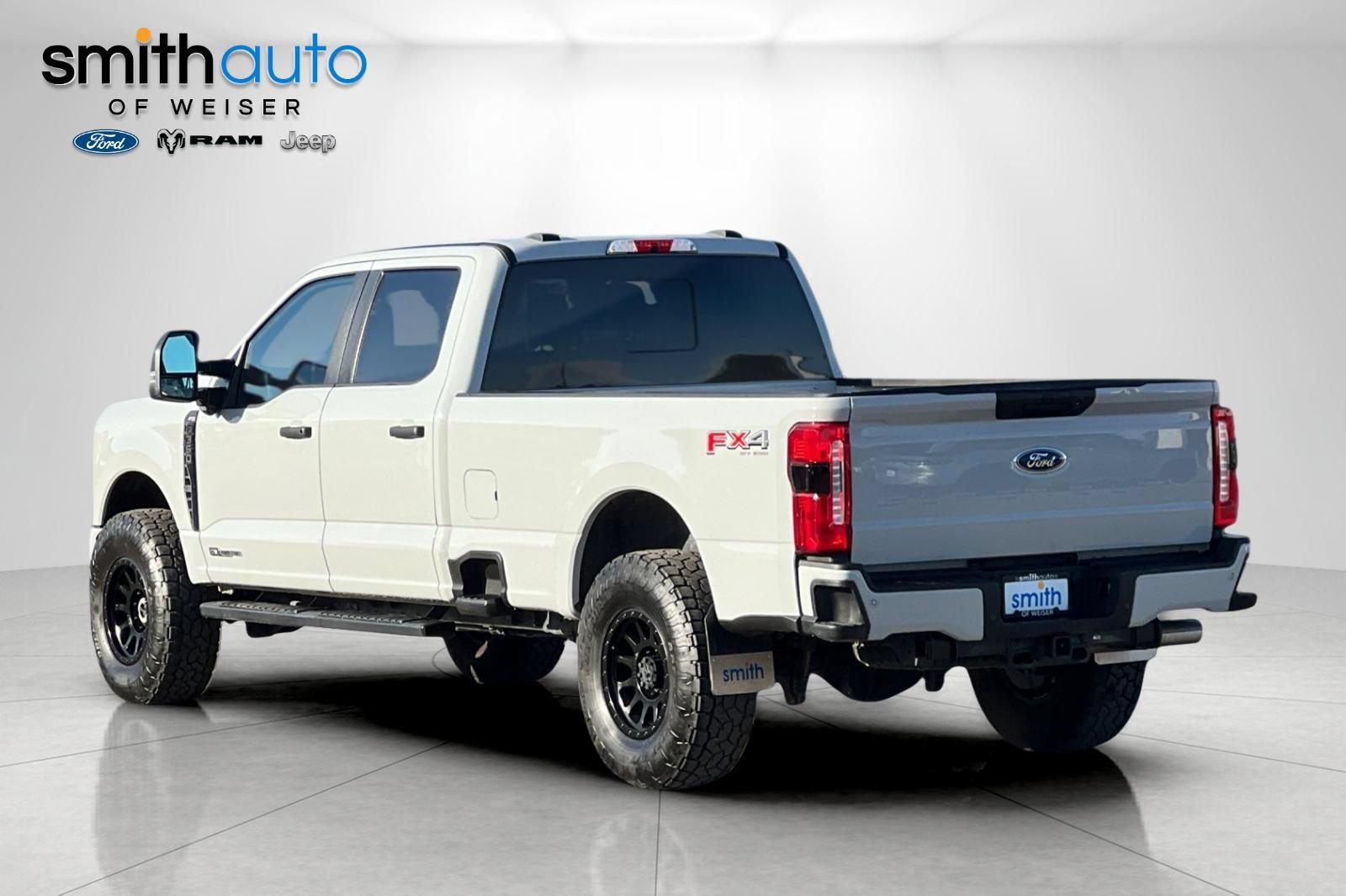 Used 2025 Ford F350 XL w/ STX Appearance Package AWD/4WD image 7