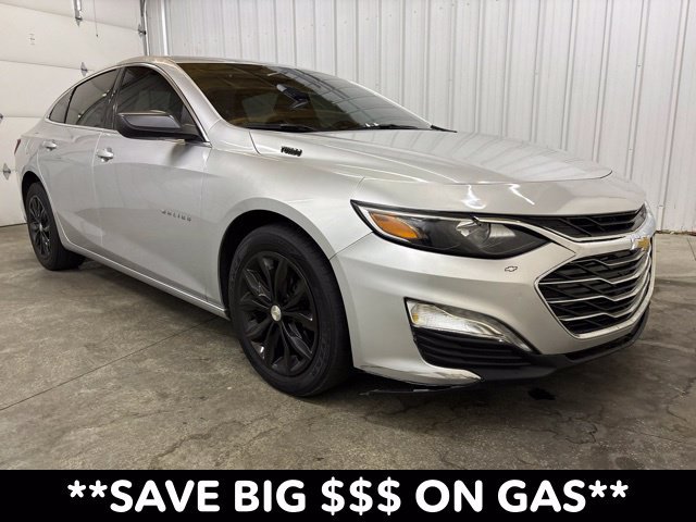 Used 2022 Chevrolet Malibu LT FWD image 1