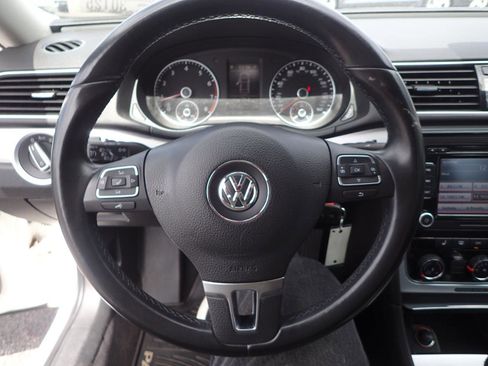 Used 2013 Volkswagen Passat 2.5 SE FWD image 13