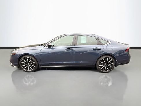 Used 2025 Honda Accord Touring image 3