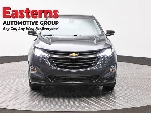 Used 2020 Chevrolet Equinox LT FWD image 2