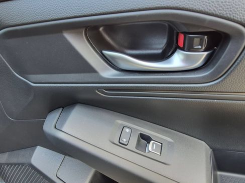 Used 2025 Honda Accord LX image 33