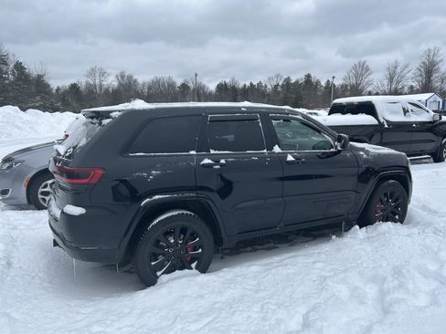 Used 2018 Jeep Grand Cherokee Altitude image 4