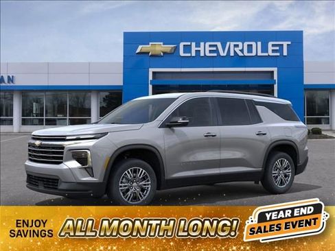 New 2026 Chevrolet Traverse LT w/ Driver Confidence Package image 2