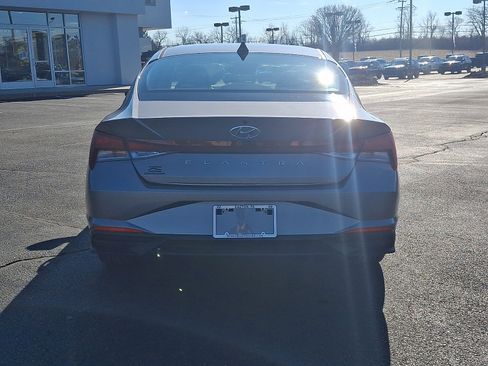 Used 2023 Hyundai Elantra SEL FWD image 5