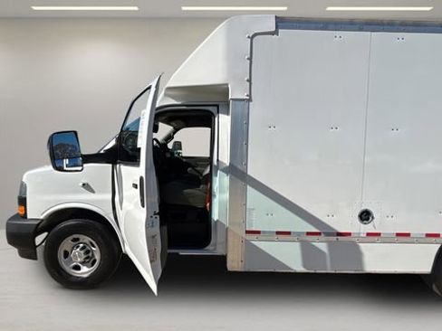 Used 2023 Chevrolet Express 3500 Work Van w/ Power Convenience Package image 13