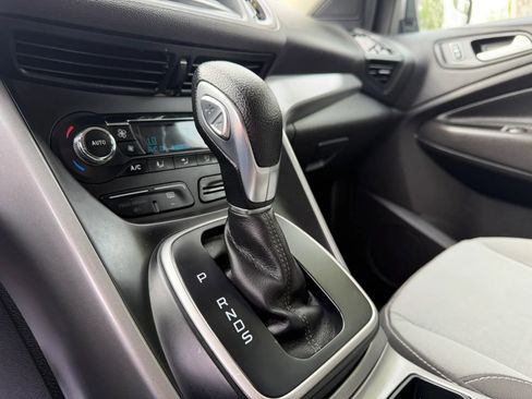 Used 2013 Ford Escape SE image 25