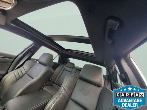 Used 2023 Chrysler 300 C image 29