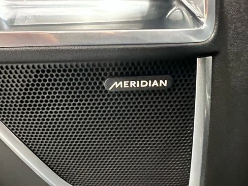 Used 2018 Jaguar E-PACE S image 23