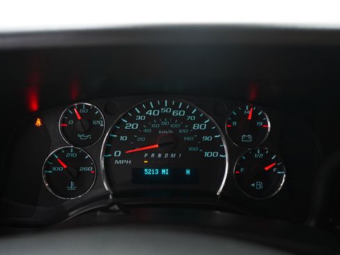 Used 2025 Chevrolet Express 3500 LT w/ LT Preferred Equipment Group RWD image 25