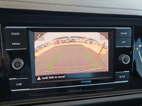 Used 2019 Volkswagen Jetta R-Line FWD image 12