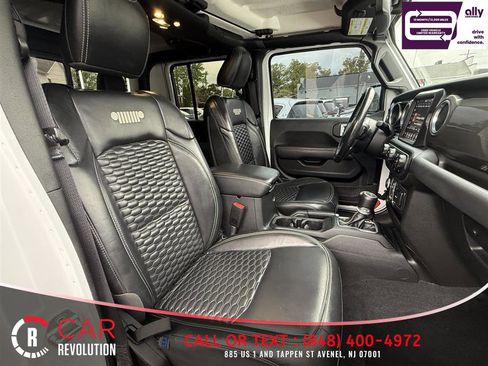 Used 2022 Jeep Gladiator Overland w/ Cold Weather Group AWD/4WD image 35