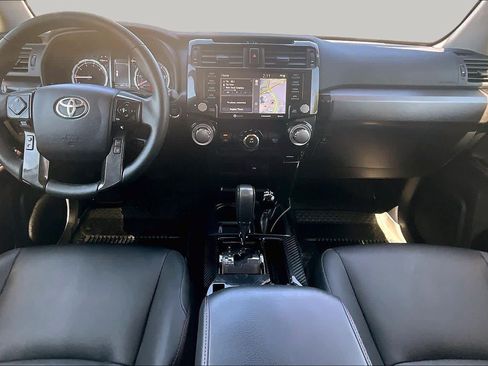 Used 2021 Toyota 4Runner Venture w/ Moonroof Package AWD/4WD image 15